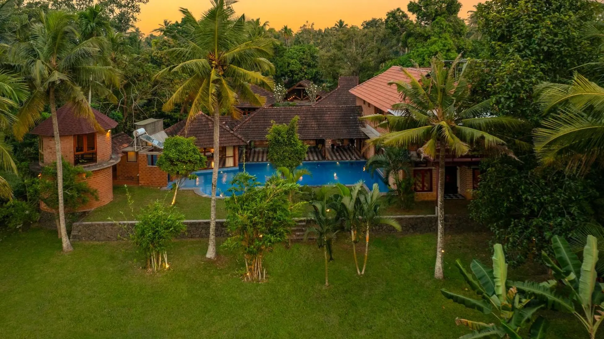 Ama Stays & Trails Lily Pad, Kumarakom Kottayam 0*,  Inde